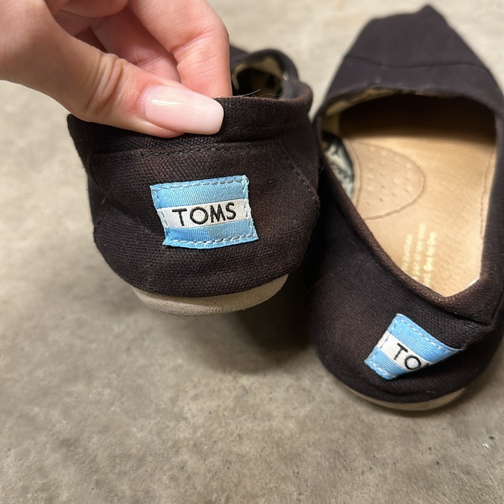CLASSIC TOMS - Picture 3 of 7